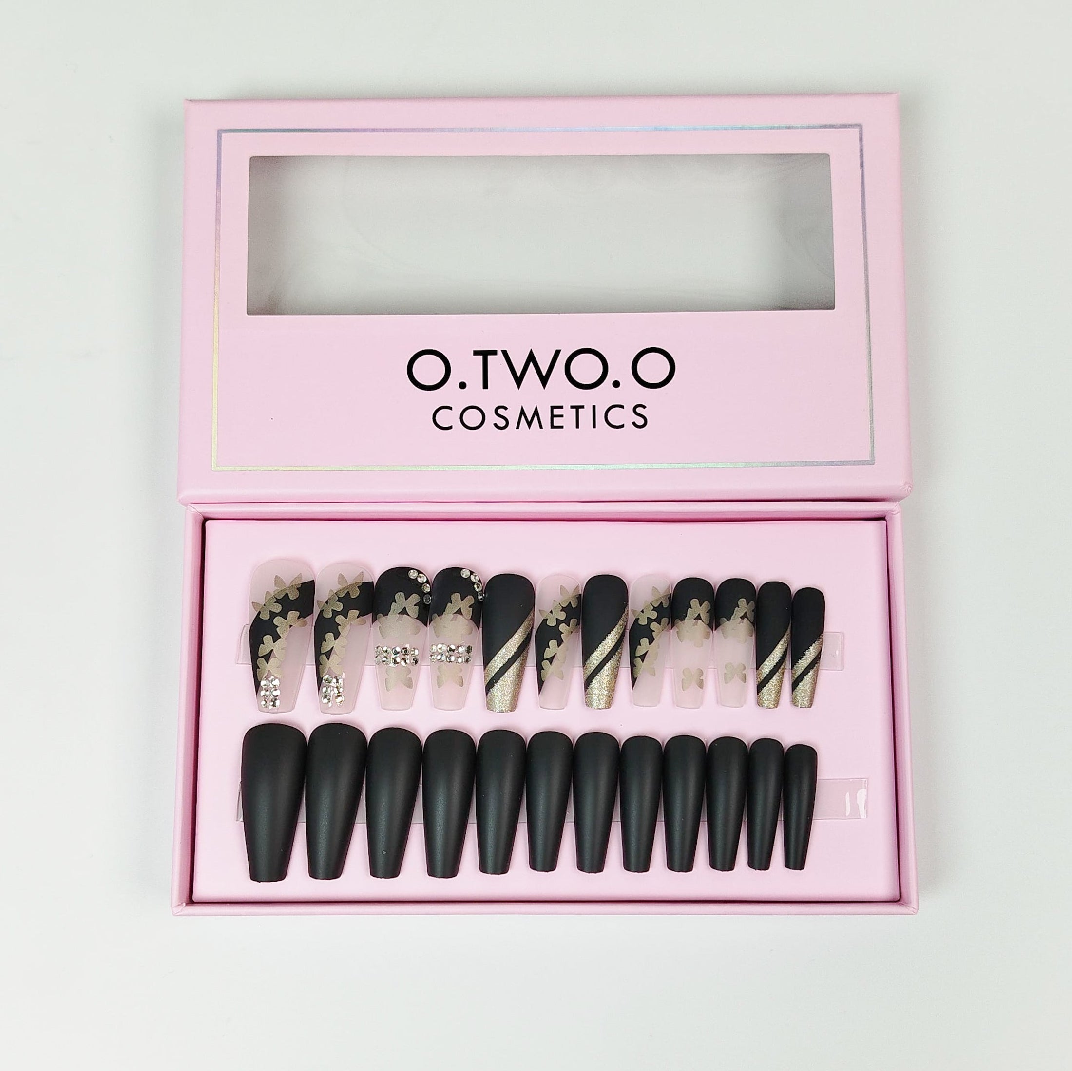 24 Pcs O.TWAO.O Nails | Bold, Glossy & Long-Lasting Finish