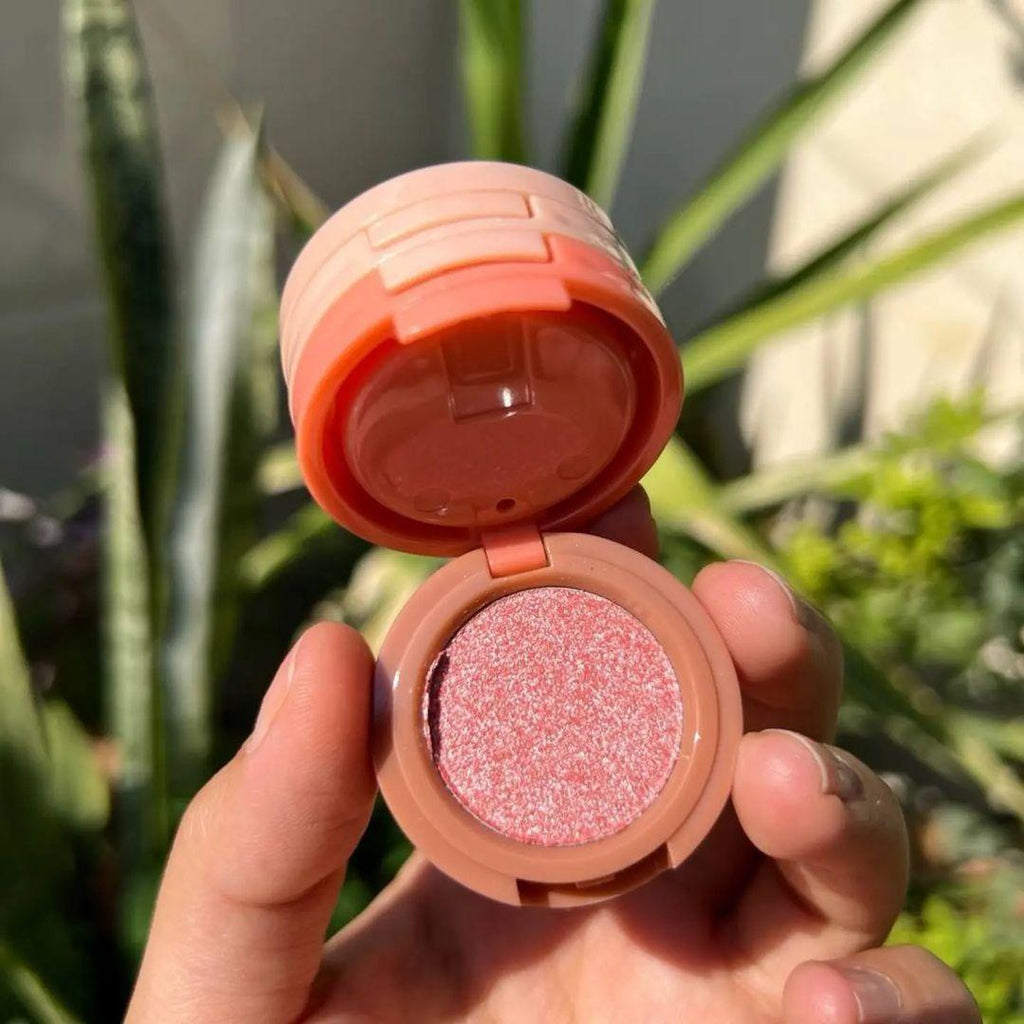 Mocallure 3 in 1 blusher highlighter (Random color)